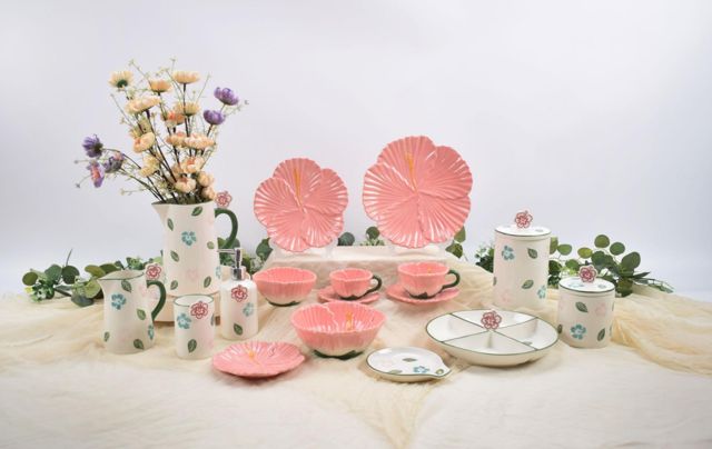 Flower & Petal Tableware product grouping 1