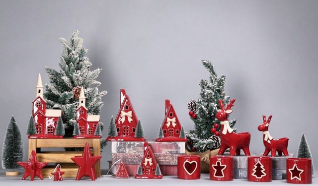 Red Glazed Christmas Ceramics — catalogue product group 2
