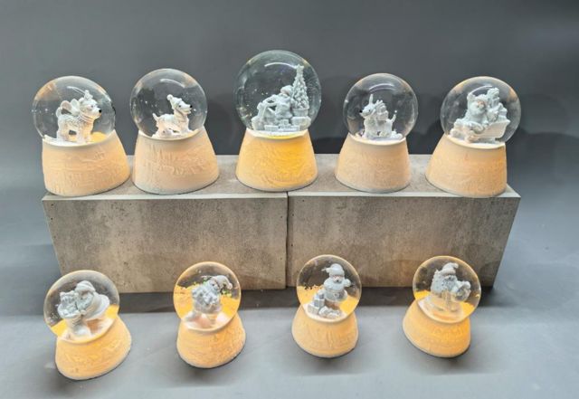Translucent Christmas Ceramics — catalogue product group 3