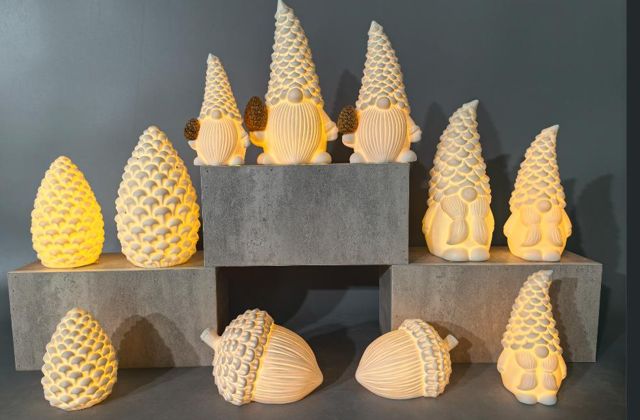 Translucent Christmas Ceramics — catalogue product group 14