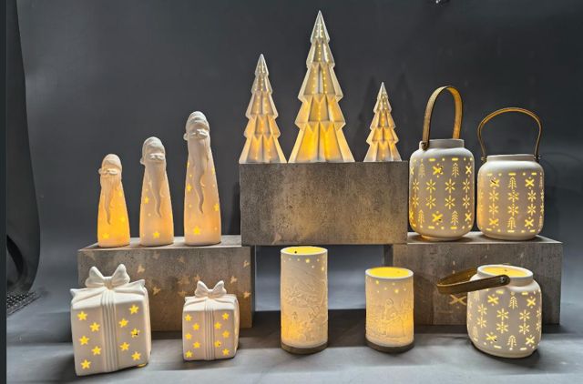 Translucent Christmas Ceramics — catalogue product group 16