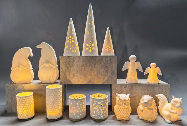 Translucent Christmas Ceramics — catalogue product group 19