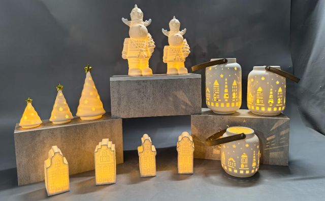 Translucent Christmas Ceramics — catalogue product group 31