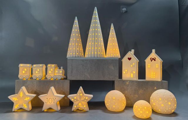 Translucent Christmas Ceramics — catalogue product group 32