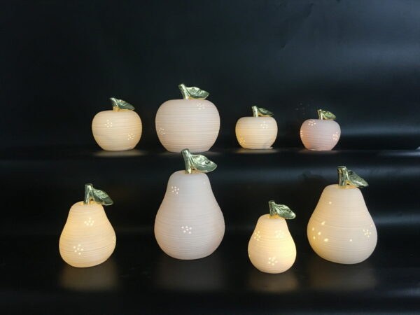 The pear/apple decor with electroplated leaf with LED light