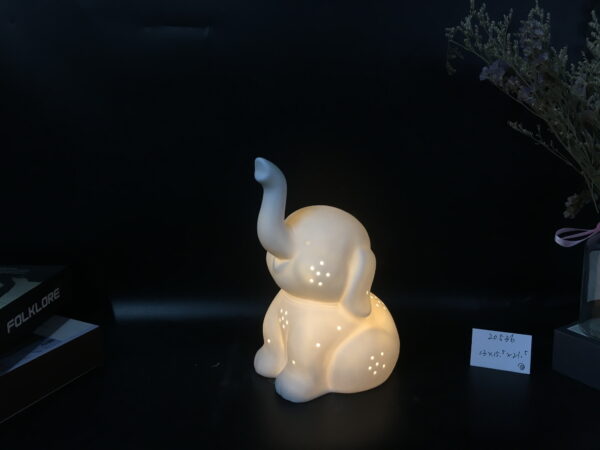 The snail/elephant/pekingese/owl/dolphin/pig/bear/cactus/shell decor with LED light - Image 10