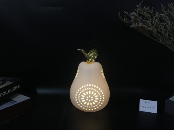 The pear/apple/peach/strawberry decor  with LED light - Image 6