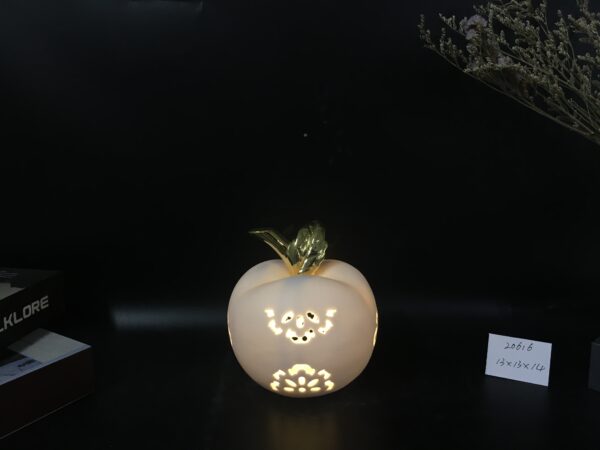 The pear/apple/peach/strawberry decor  with LED light - Image 8