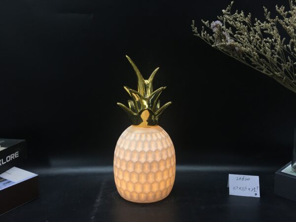 The pineapple decor with LED light - Image 5