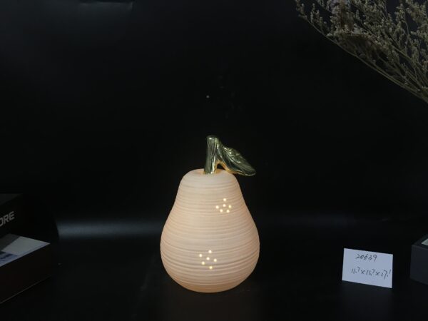 The pear/apple decor with electroplated leaf with LED light - Image 5